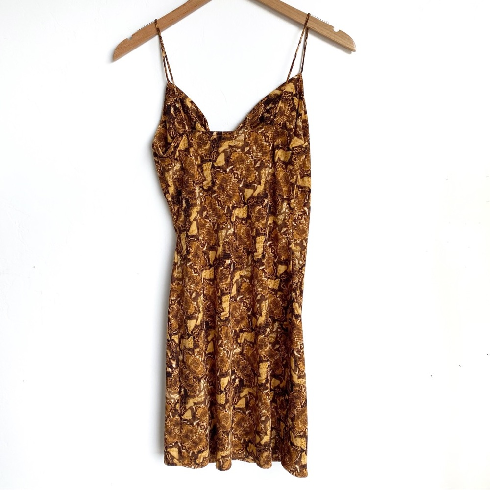J.O.A Python Print Midi Dress - image 4